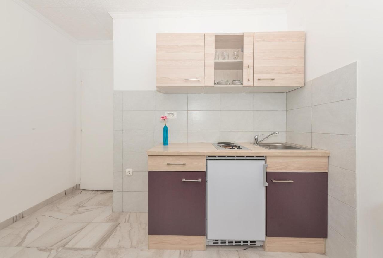 Apartments Calla มาคาร์สกา ภายนอก รูปภาพ